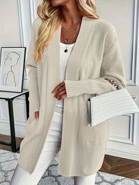 Litaronie | Entspannter Langarmpullover mit praktischer Tasche – Milchig