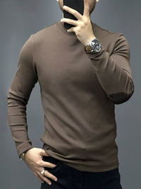 MANUEL · ENG ANLIEGENDER LANGÄRMELIGER PULLOVER – Kaffee