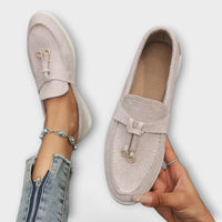 Sarima – Elegante Slipper mit Schnürdetail – Beige