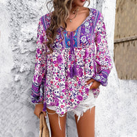 Elfriede | Damen Blumen-Tunika V-Ausschnitt Quasten-Kordel Boho-Oberteil – Lila