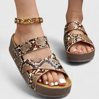 Hannah | Damen Comfortable Sandals Orthopädische Plateau-Kreuzriemen Sommersandalen – Schlangenmuster