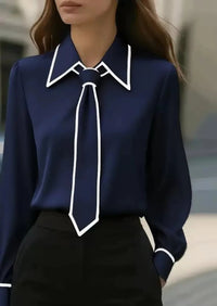 Frieda | Damen Langarm-Bluse mit Krawatten-Detail Kontrastkragen Knopfleiste – Marine