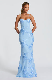 Damen Maxikleid mit Spaghettiträgern und Herzausschnitt mit erhabenen floralen Applikationen – Hellblau