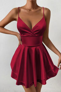 Amelie | Damen Satin Cocktailkleid Wickel-V-Ausschnitt Offener Rücken Mini – Burgundy Red