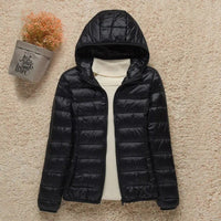 Elisabeth | Damen Steppjacke mit Kapuze ultraleichte Übergangsjacke – Schwarz