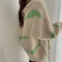 Damen-strickjacke mit v-ausschnitt knopfverschluss und streifen – Grün