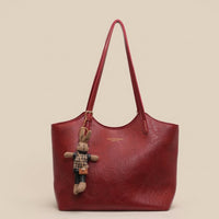 Mia | Damen Veganleder Tote Bag Schultertasche mit Plüsch-Anhänger – Rot
