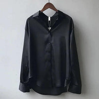 Heidi-Mode | Elegante Lose Satinbluse – Schwarz