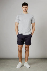 Kurze Hose mit praktischen Taschen und Knopfverschluss für Herren | Ideal für die Sommersaison – Marine
