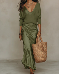 Hannah | Satin-Midikleid mit Pullover-Set – Militärgrün