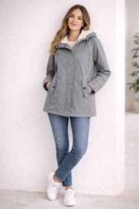 Helena | Lange Winterjacke mit Kapuze – Grau