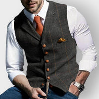Felix | Herren Slim-Fit Tweed-Gilet mit Zierknöpfen und Brusttasche – Dunkelgrau