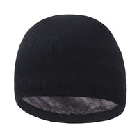Ida | Damen Kuschelige Gefütterte Wintermütze – Schwarz