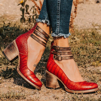 Ginevra™ | Chunky Sole Multi-Strap Pumps – Rote Schlange