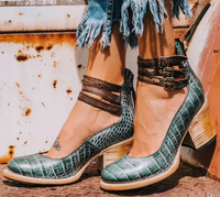 Ginevra™ | Chunky Sole Multi-Strap Pumps – Grüne Schlange