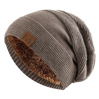 Ingeborg | Warme Kuschelige Fleece-Mütze – Khaki