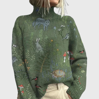 Jacqueline | Rollkragenpullover mit Waldprint – Grün