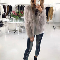Flush | Zottelige Pelzjacke – Grau