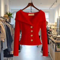 Nele | Feminine Wandelbare Strickjacke – Rot
