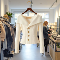 Nele | Feminine Wandelbare Strickjacke – Weiß