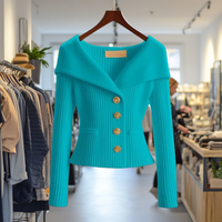 Nele | Feminine Wandelbare Strickjacke – Dunkelblau