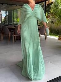 Sassa - V-Ausschnitt Schwebendes Rippkleid – MINZE