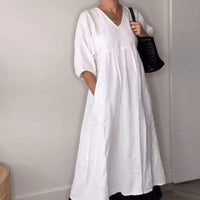 Kyra | Bequemes Kleid mit V-Ausschnitt – Weiß
