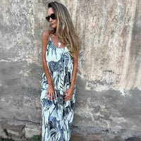 Printed Spaghetti Strap Backless Dress – Hellgrau