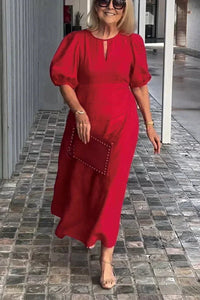 "Natalia | Zeitloses Eleganzkleid" could be rewritten as "Natalia | Klassisches Eleganzkleid". – Rot