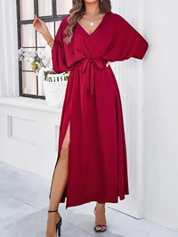 Maja | Damen Elegantes Satin Wickelkleid mit Seitenschlitz – Rot