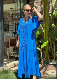 Bettina - Besticktes Kleid – Blau