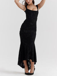 Rosie | Damen-Jacquardkleid mit Spitzenkorsett, Raffungen und Meerjungfrausaum – Schwarz