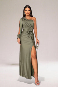 Celine – Elegantes Abendkleid – Olivgrün